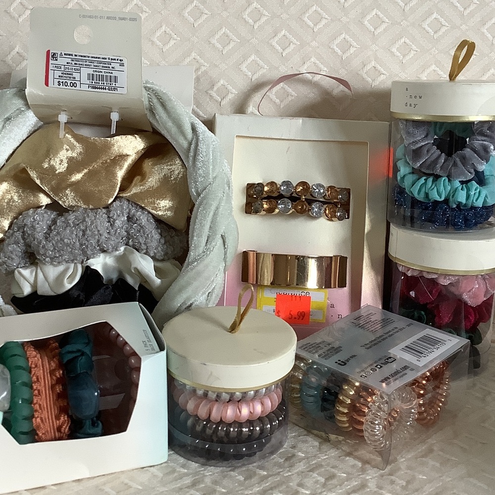 NWT Bundle of Beautiful Hair Accessories - Assortment of Types and Colors